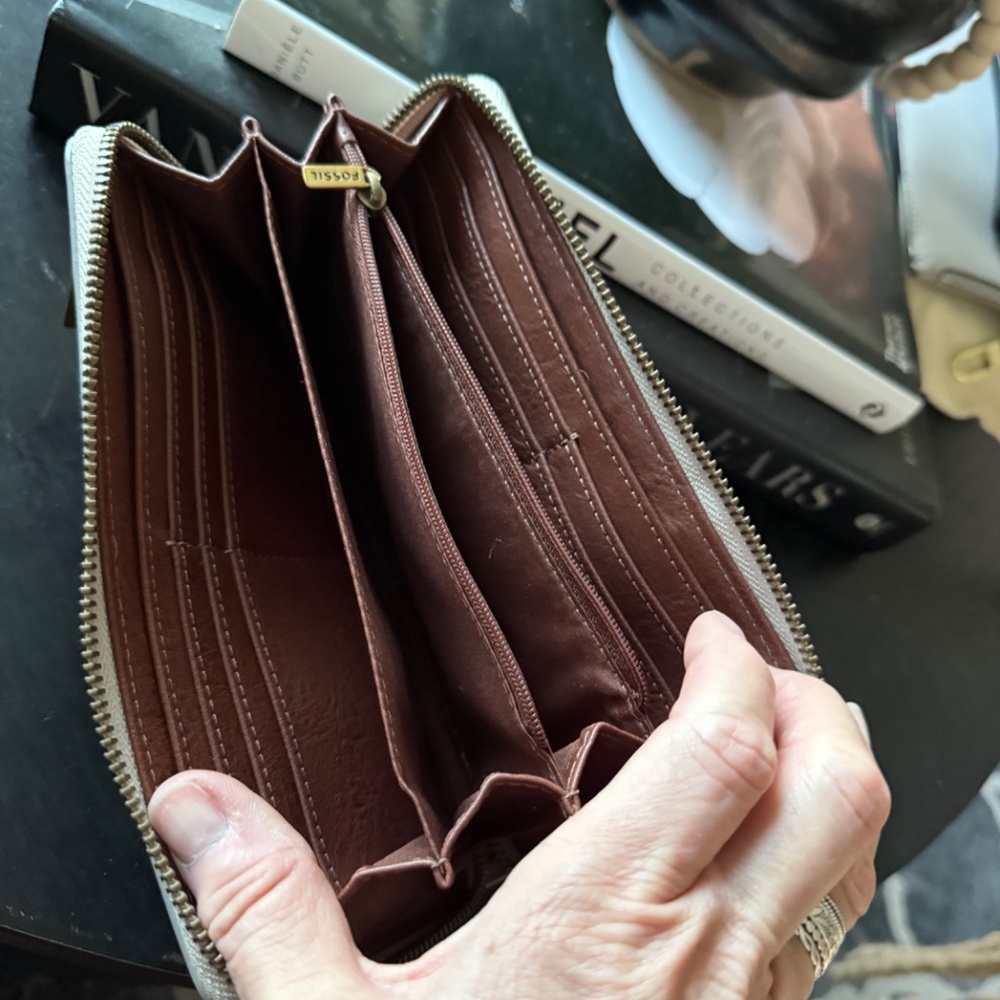 Wallet - Picture 3 of 3